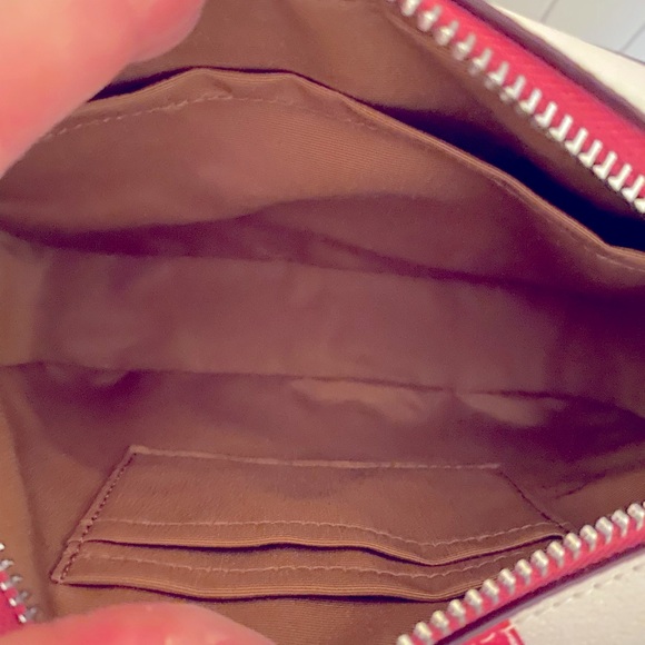 NWT! Coach White Popsicle Leather Mini Camera Bag. - Picture 5 of 10